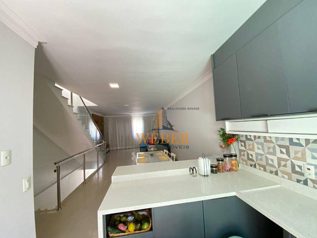 Casa à venda com 3 quartos, 170m² - Foto 9