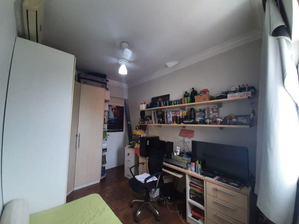 Apartamento à venda com 3 quartos, 214m² - Foto 12