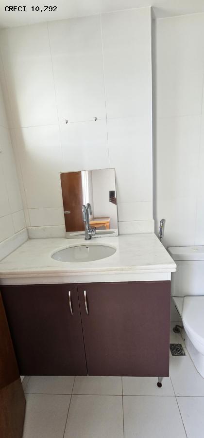 Apartamento à venda com 4 quartos, 212m² - Foto 13