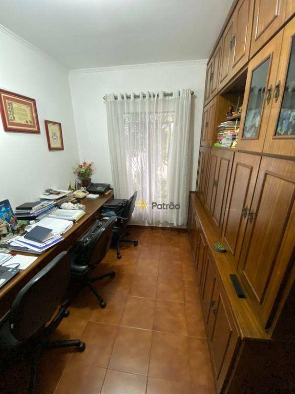 Sobrado à venda com 5 quartos, 248m² - Foto 19