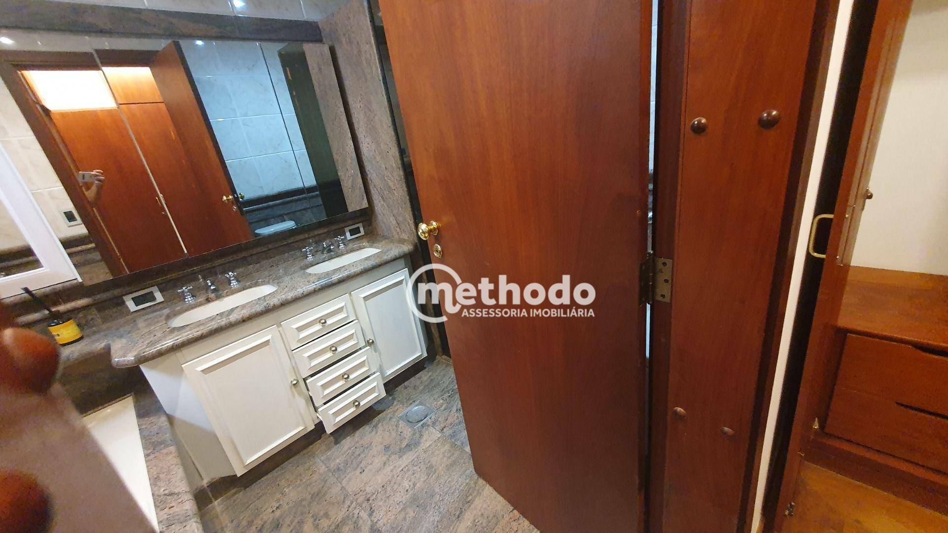 Apartamento para alugar com 4 quartos, 235m² - Foto 43