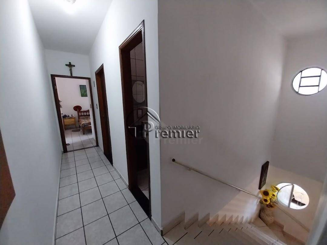 Casa à venda com 3 quartos, 250m² - Foto 23