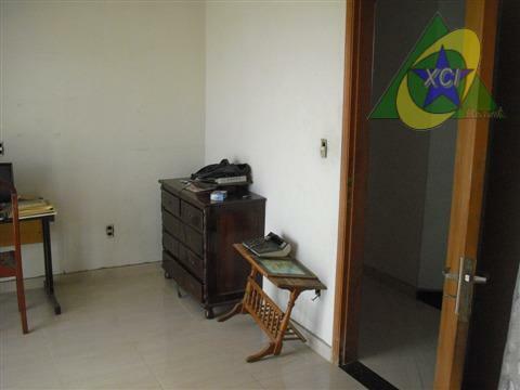 Casa à venda com 2 quartos, 400m² - Foto 28