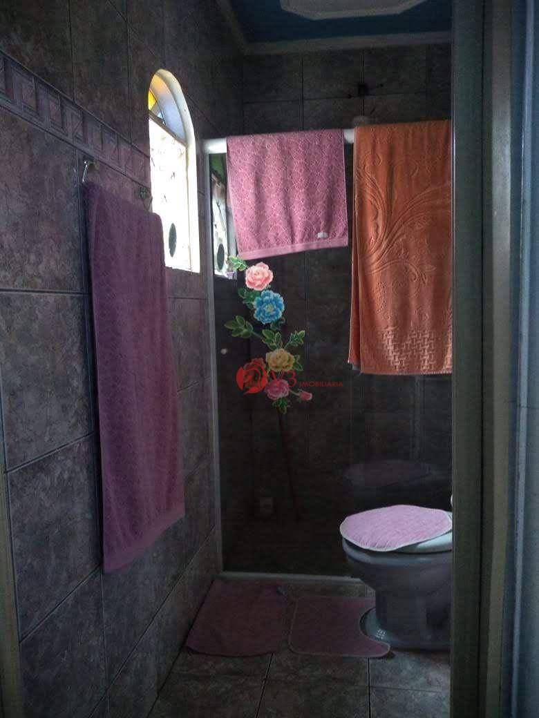 Sobrado à venda com 4 quartos, 180m² - Foto 9