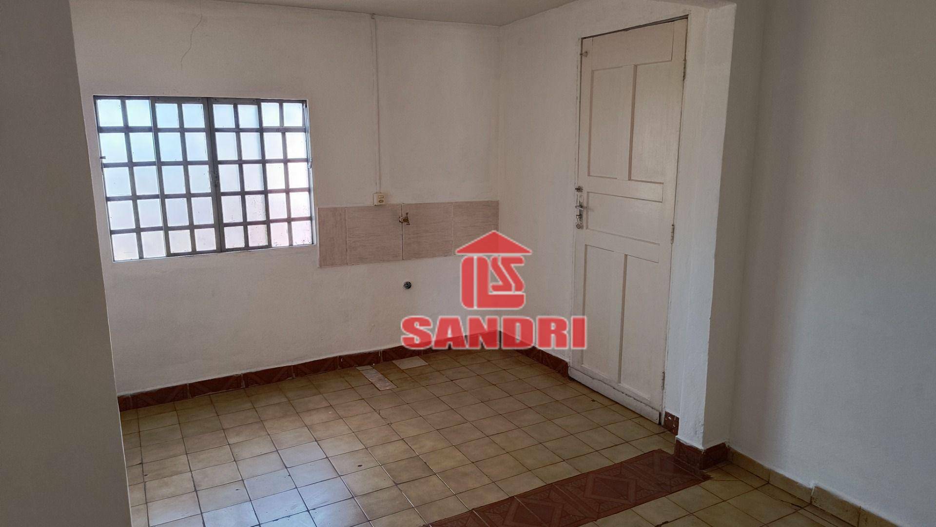 Casa à venda e aluguel com 2 quartos, 100m² - Foto 12