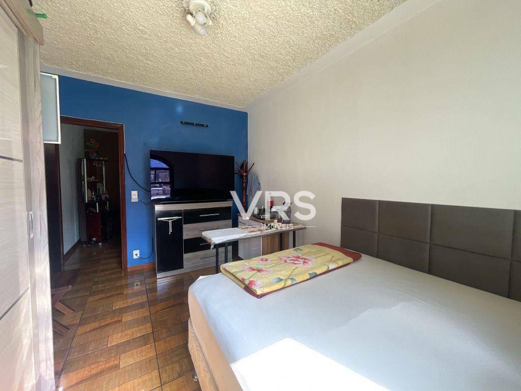 Casa à venda com 3 quartos, 238m² - Foto 19
