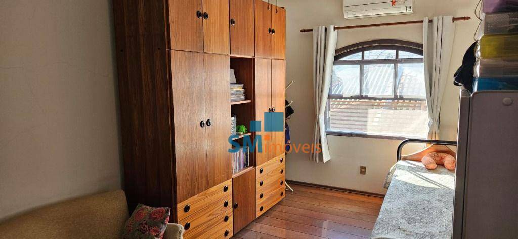 Sobrado à venda com 3 quartos, 390m² - Foto 4