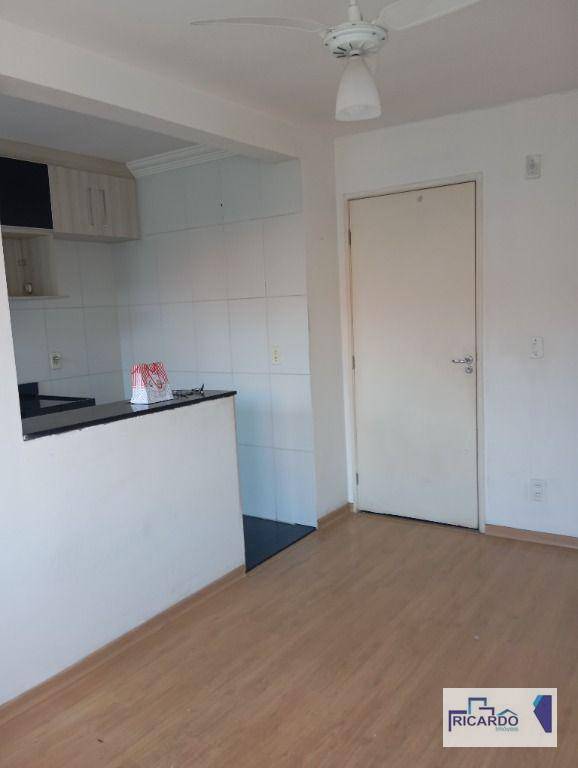 Apartamento à venda com 2 quartos, 57m² - Foto 3