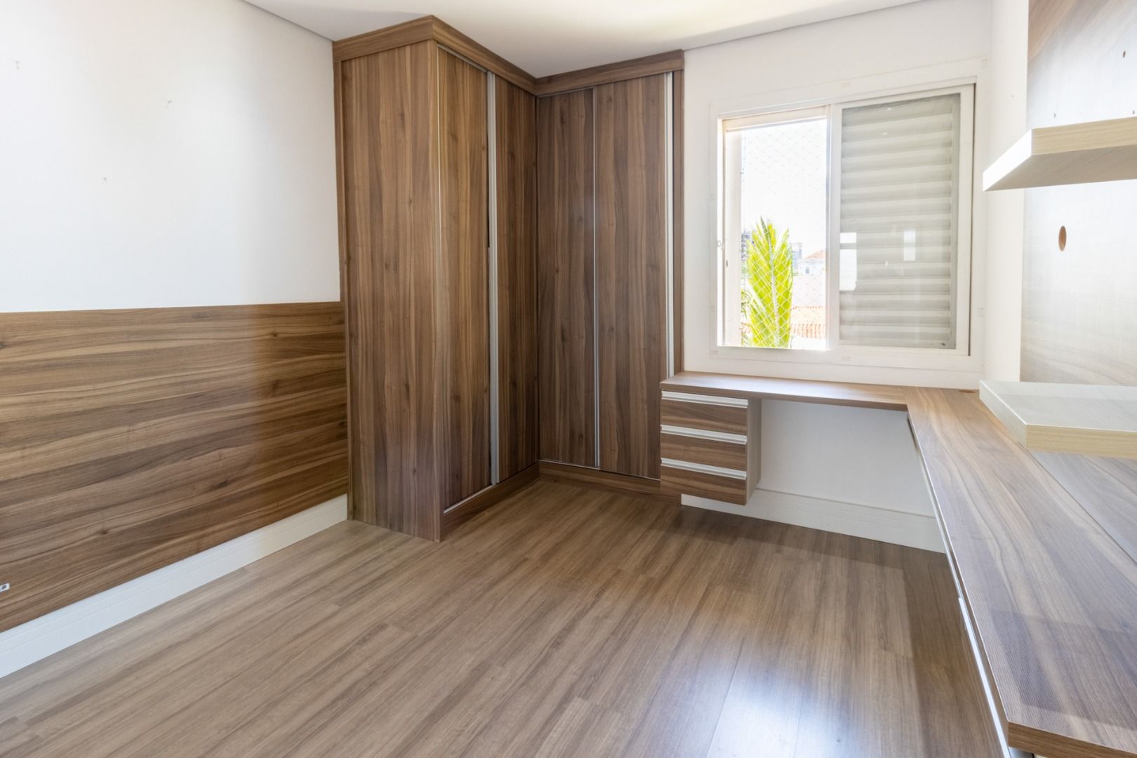 Apartamento à venda com 2 quartos, 63m² - Foto 1