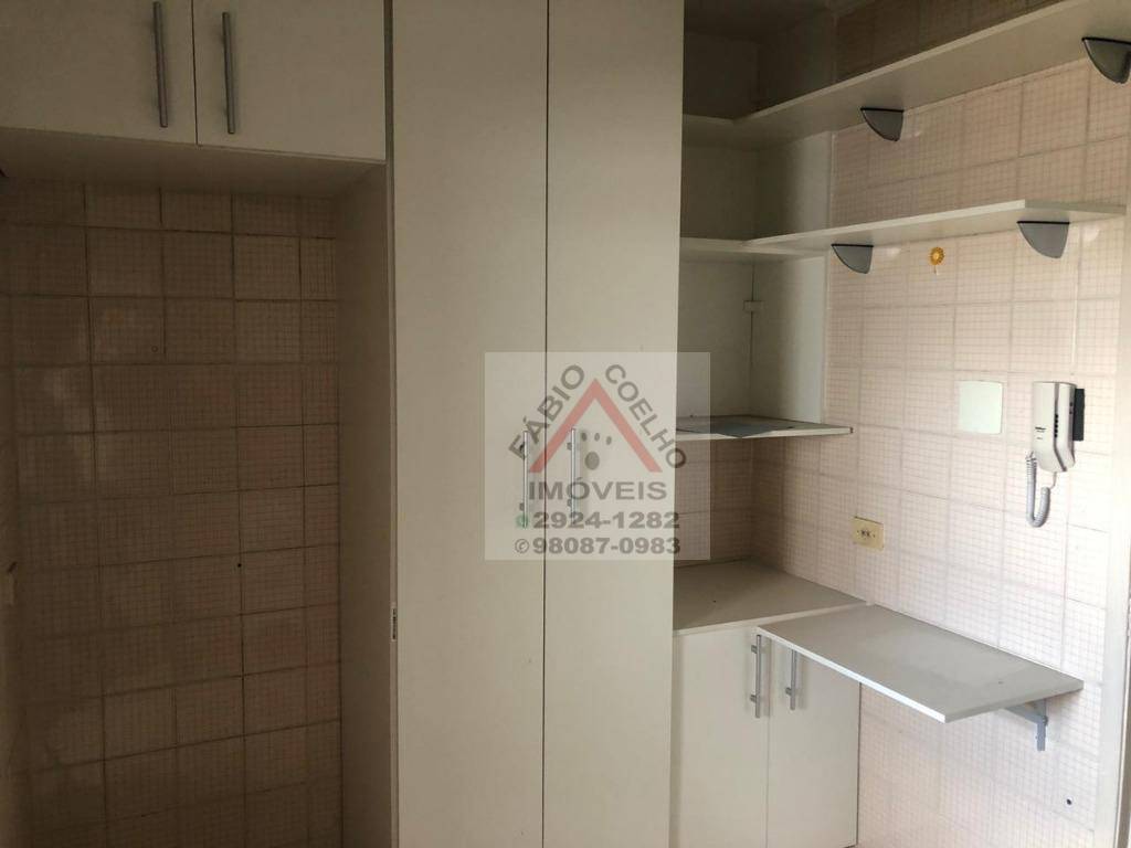 Apartamento à venda com 2 quartos, 64m² - Foto 5