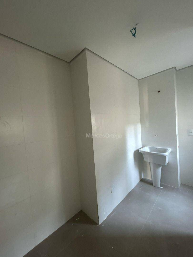 Apartamento à venda com 3 quartos, 177m² - Foto 16