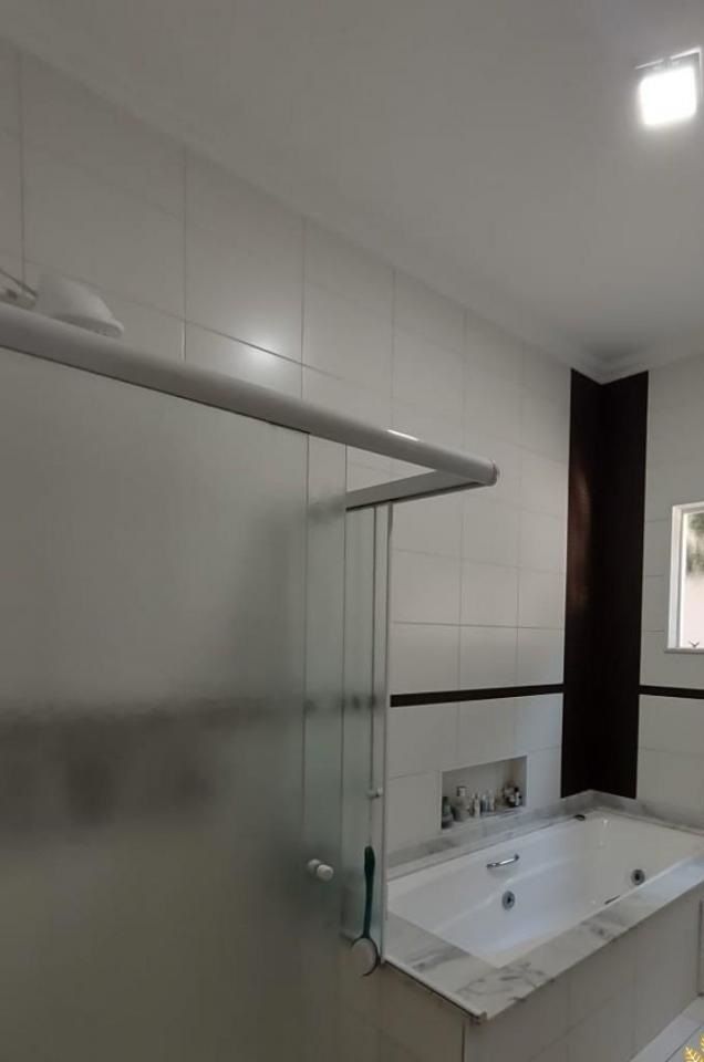 Casa de Condomínio à venda com 3 quartos, 225m² - Foto 17