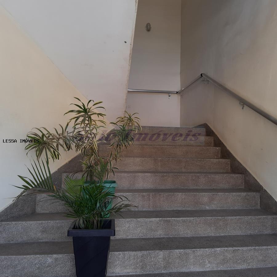 Apartamento à venda com 2 quartos, 57m² - Foto 2