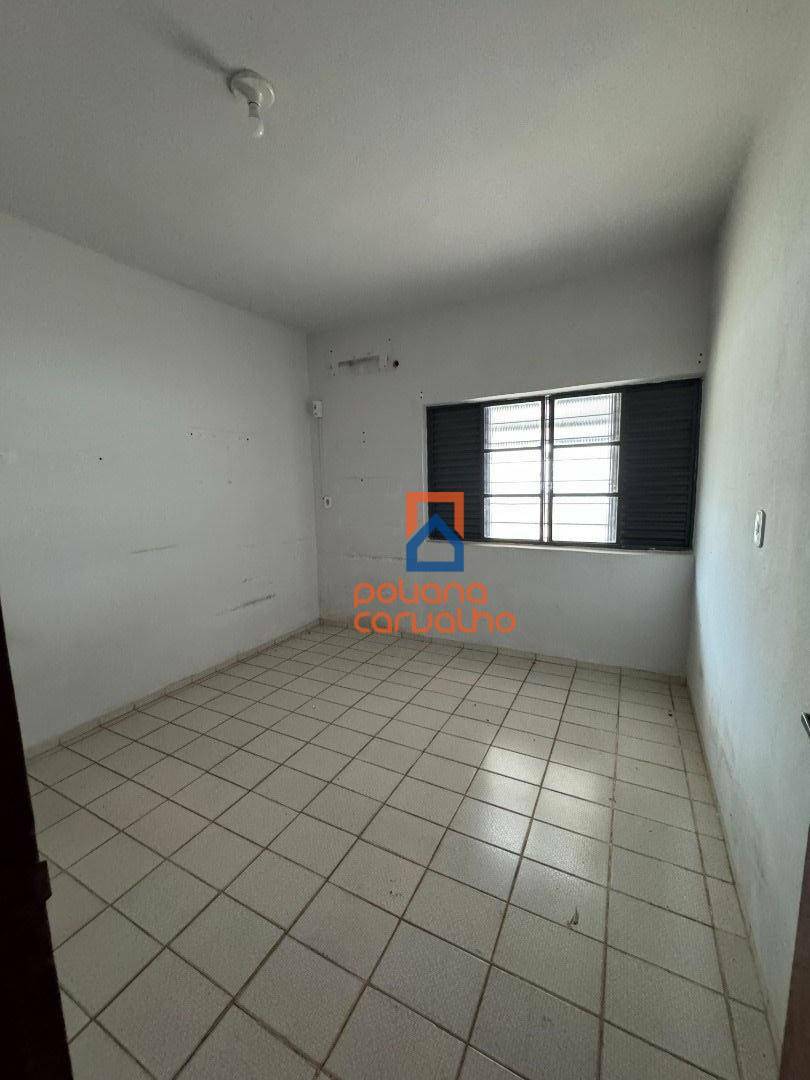 Casa para alugar com 3 quartos, 100m² - Foto 12