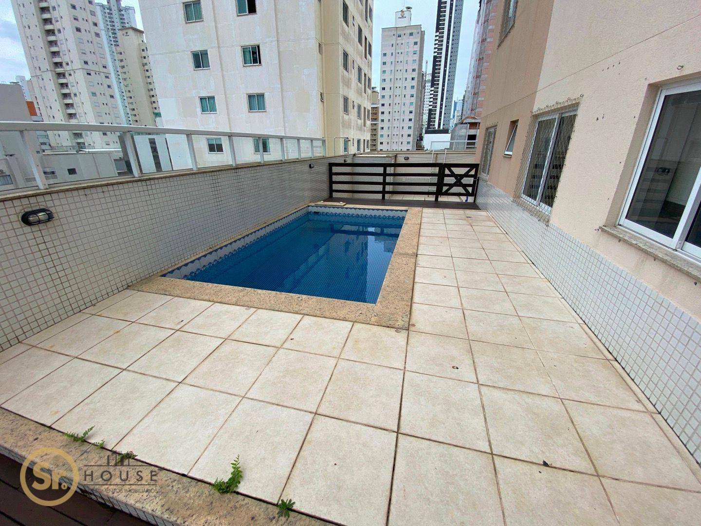 Apartamento à venda com 3 quartos, 160m² - Foto 7