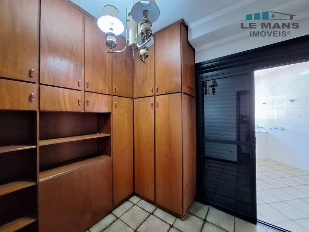 Apartamento à venda com 3 quartos, 327m² - Foto 14