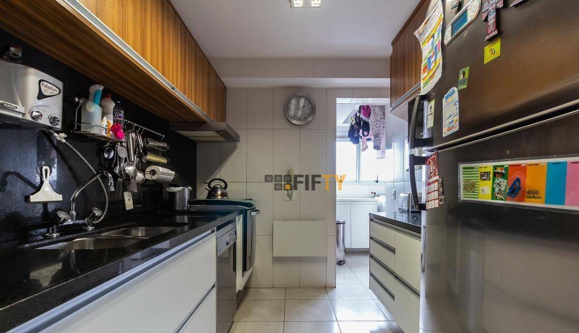 Apartamento à venda com 3 quartos, 143m² - Foto 17