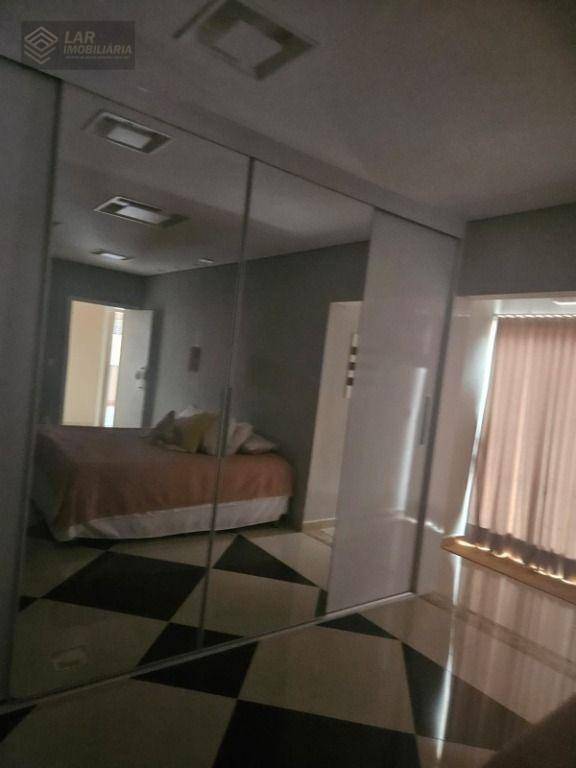 Casa de Condomínio para alugar com 4 quartos, 500m² - Foto 26