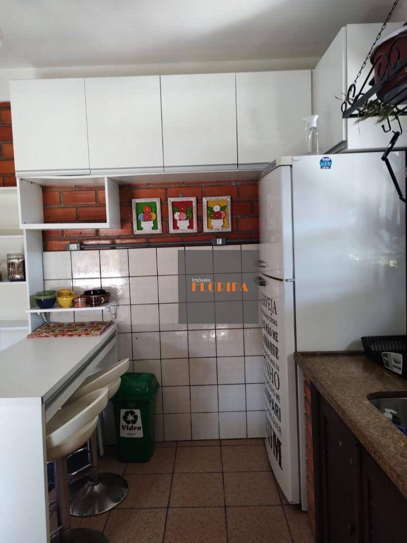 Casa à venda com 5 quartos, 153m² - Foto 29