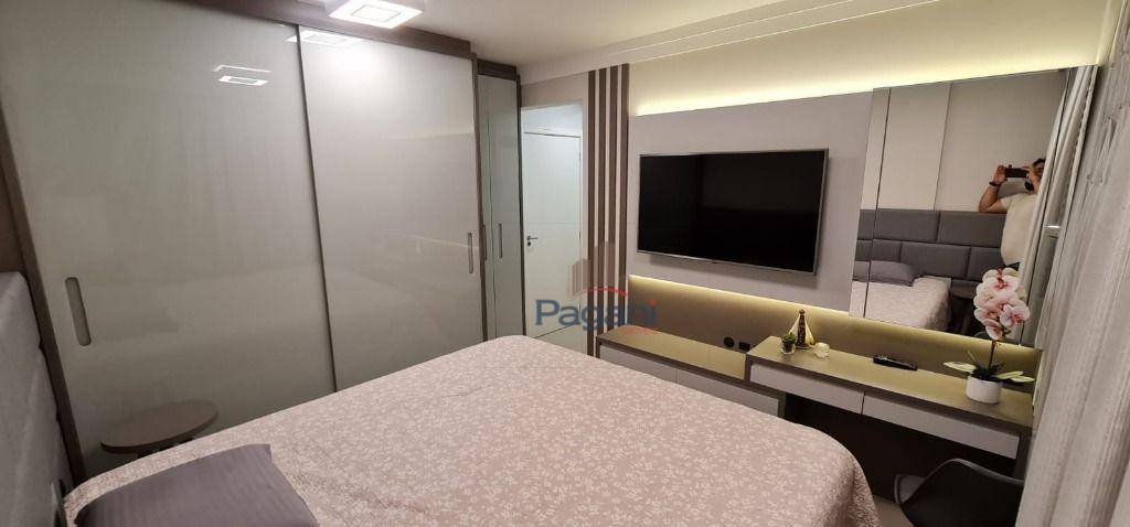 Apartamento à venda com 2 quartos, 72m² - Foto 12