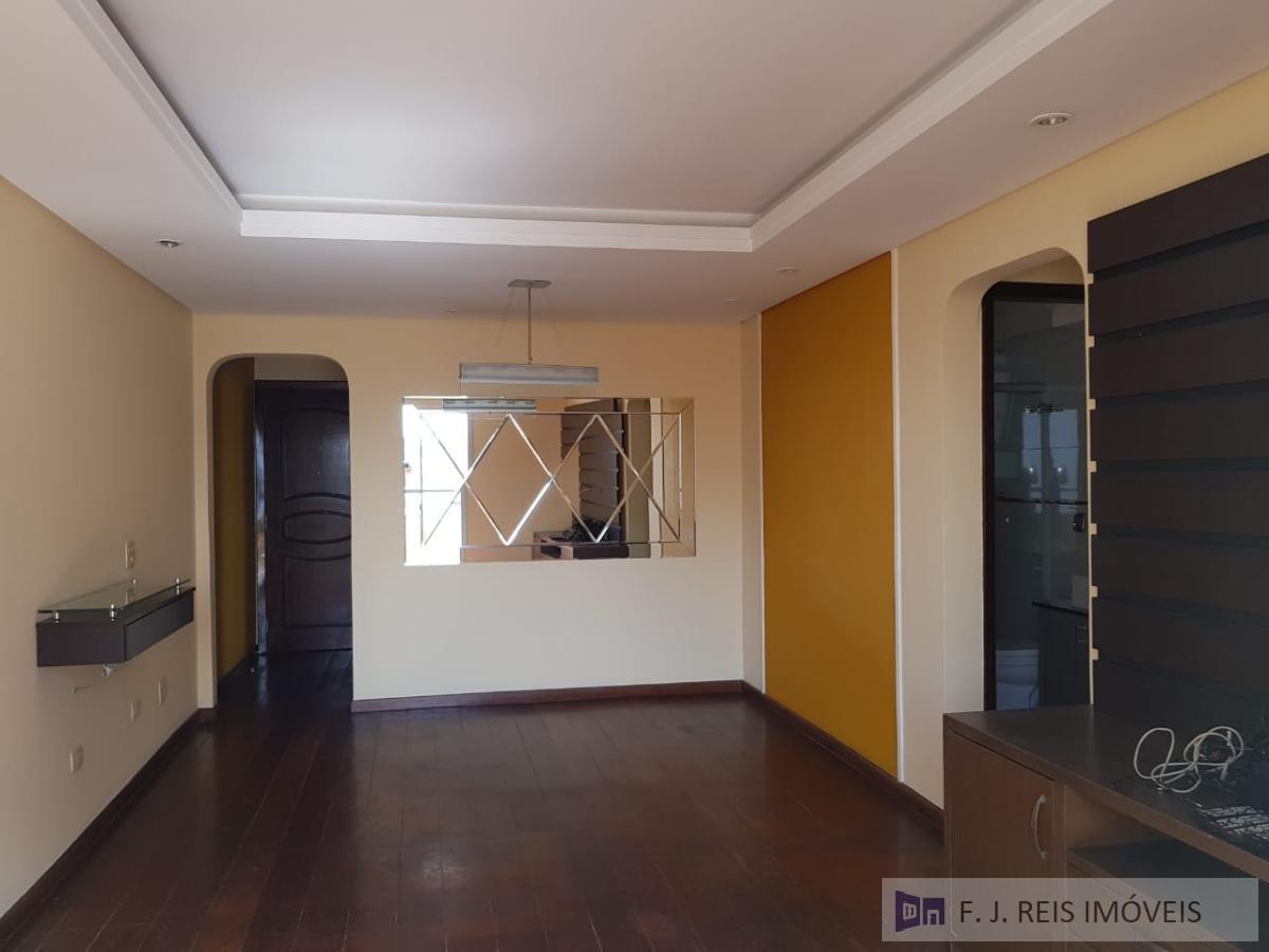 Apartamento à venda com 3 quartos, 90m² - Foto 2