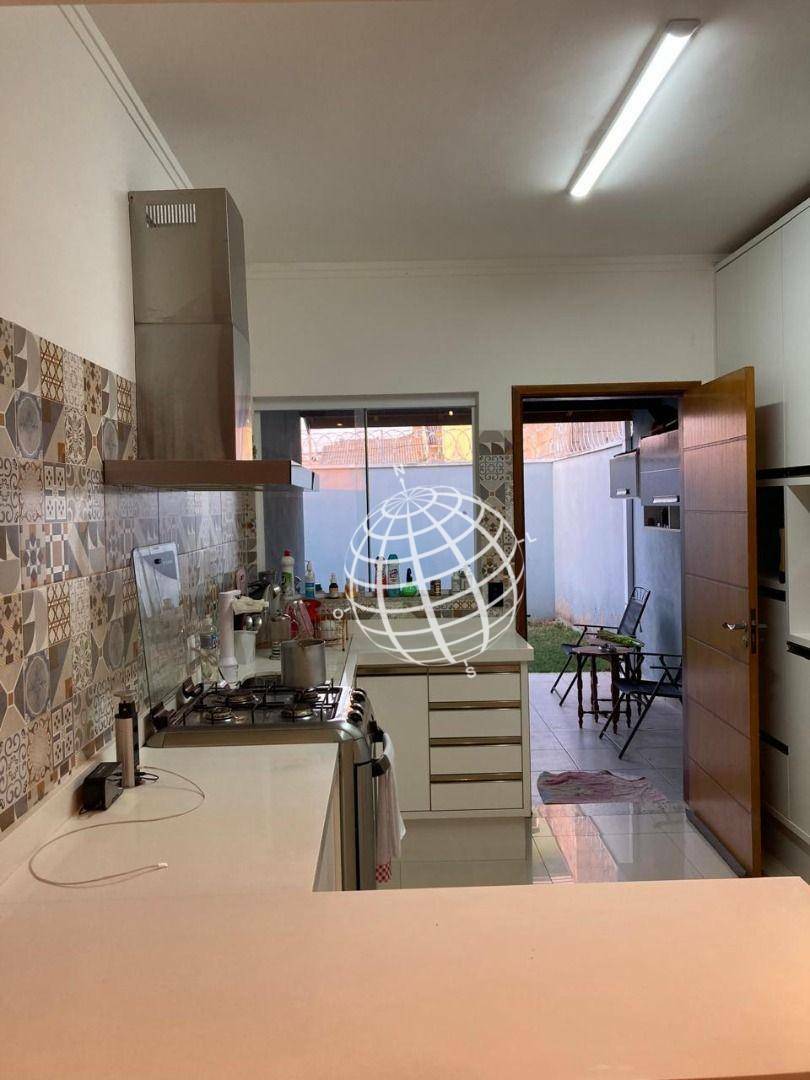 Casa à venda com 3 quartos, 100m² - Foto 8