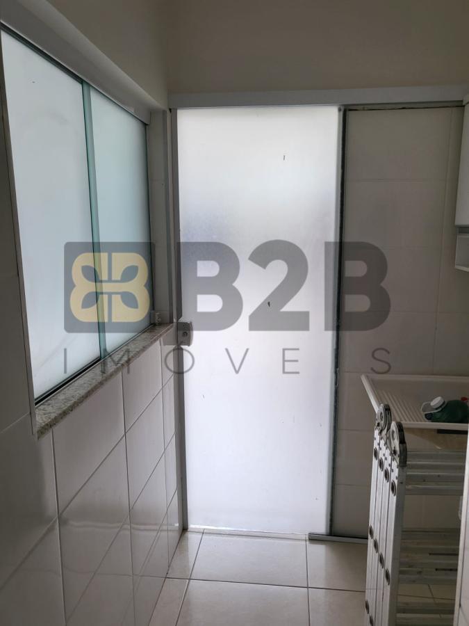 Casa à venda com 2 quartos, 93m² - Foto 11