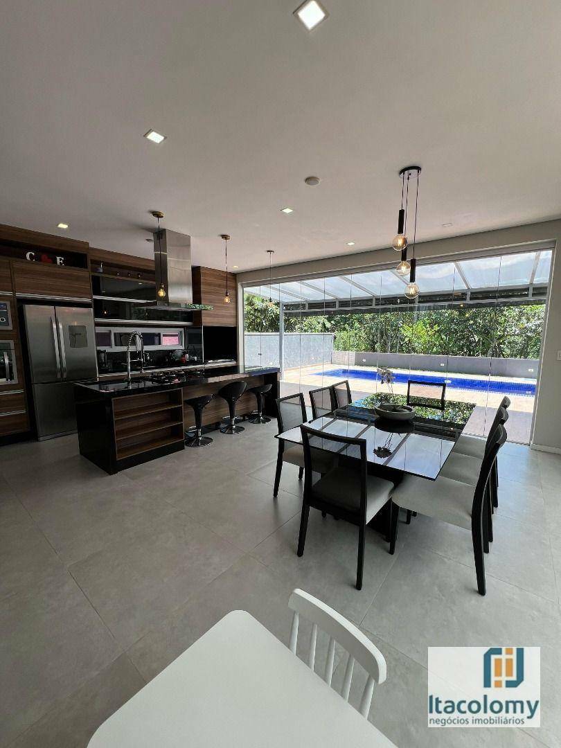 Casa de Condomínio à venda com 3 quartos, 254m² - Foto 15