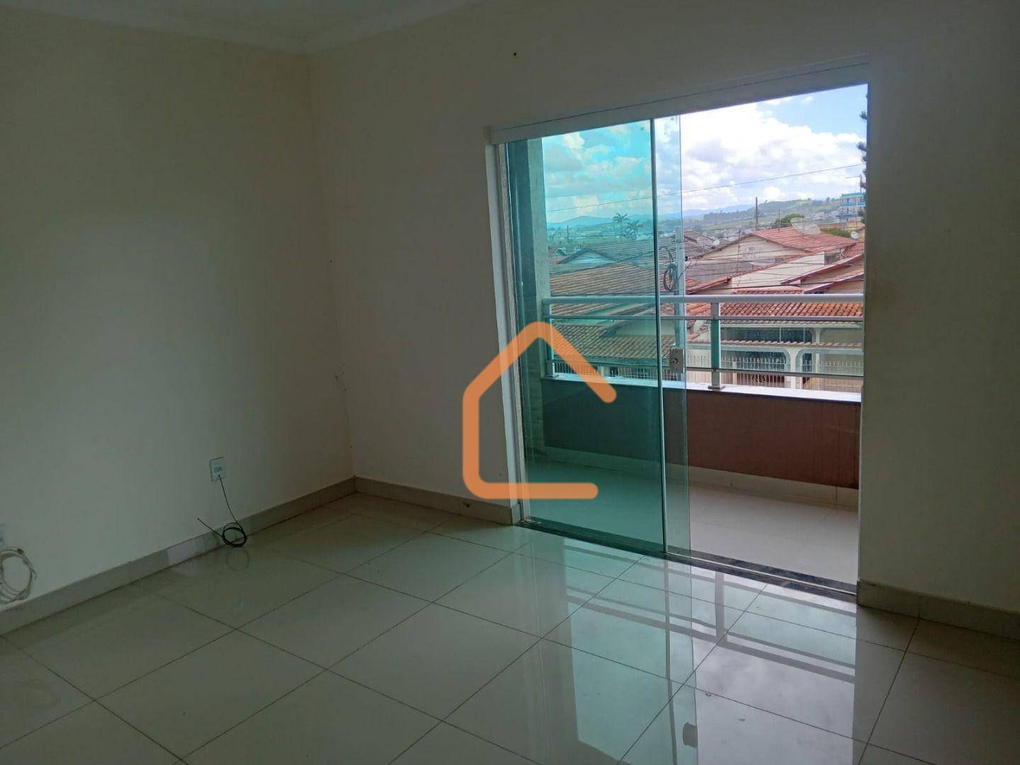 Apartamento à venda com 2 quartos, 112m² - Foto 4