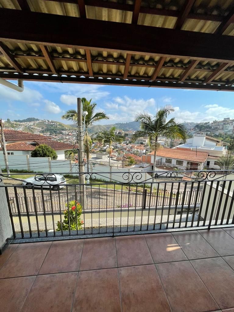 Casa de Condomínio à venda com 5 quartos, 260m² - Foto 5