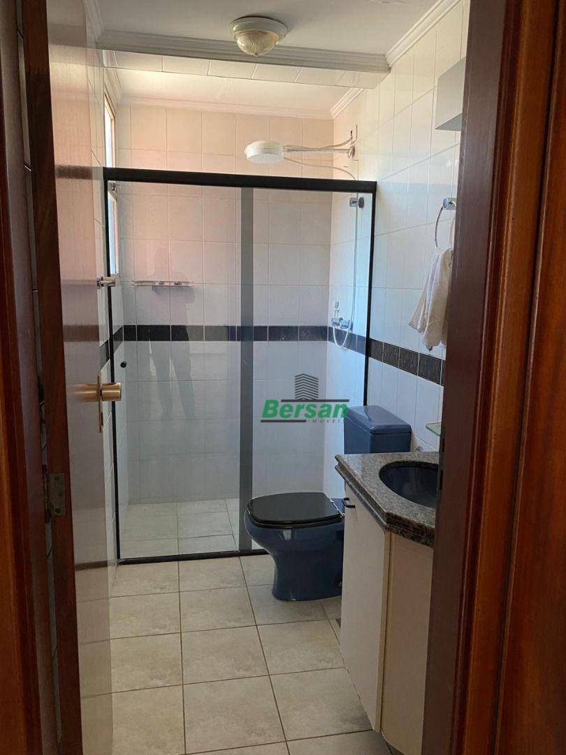 Apartamento à venda com 3 quartos, 126m² - Foto 8