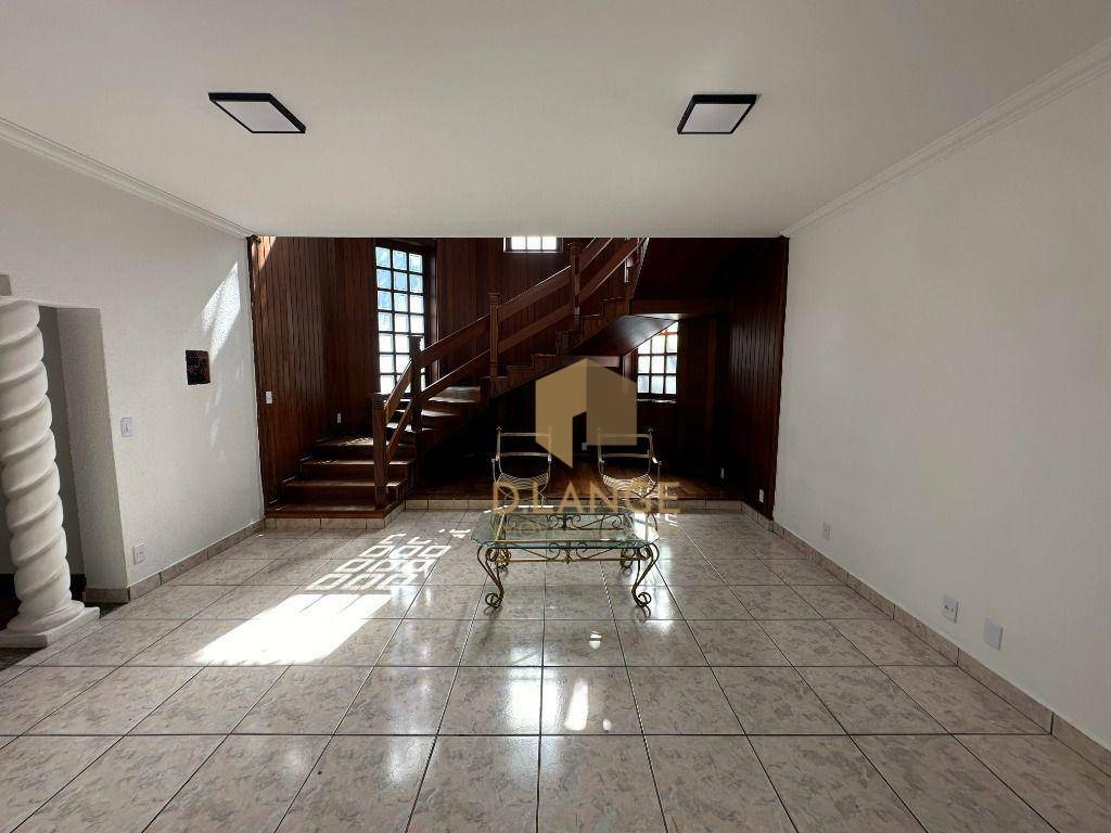 Casa de Condomínio para alugar com 4 quartos, 600m² - Foto 6