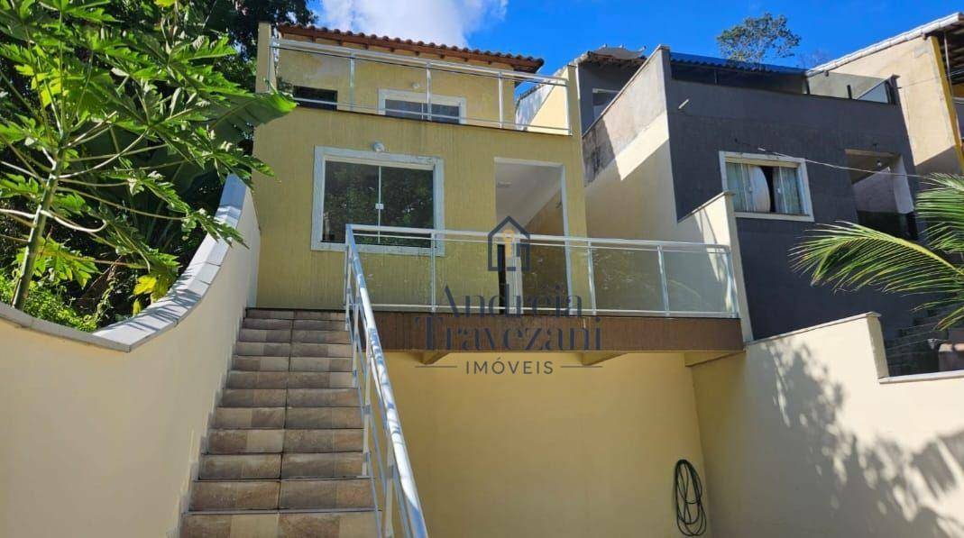 Casa à venda com 3 quartos, 100m² - Foto 3