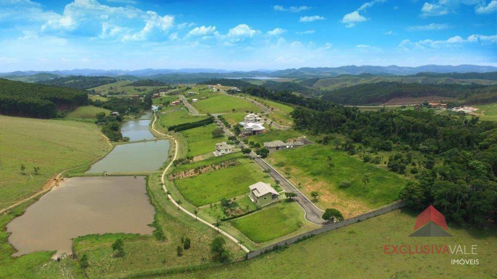 Casa de Condomínio à venda com 4 quartos, 338m² - Foto 68