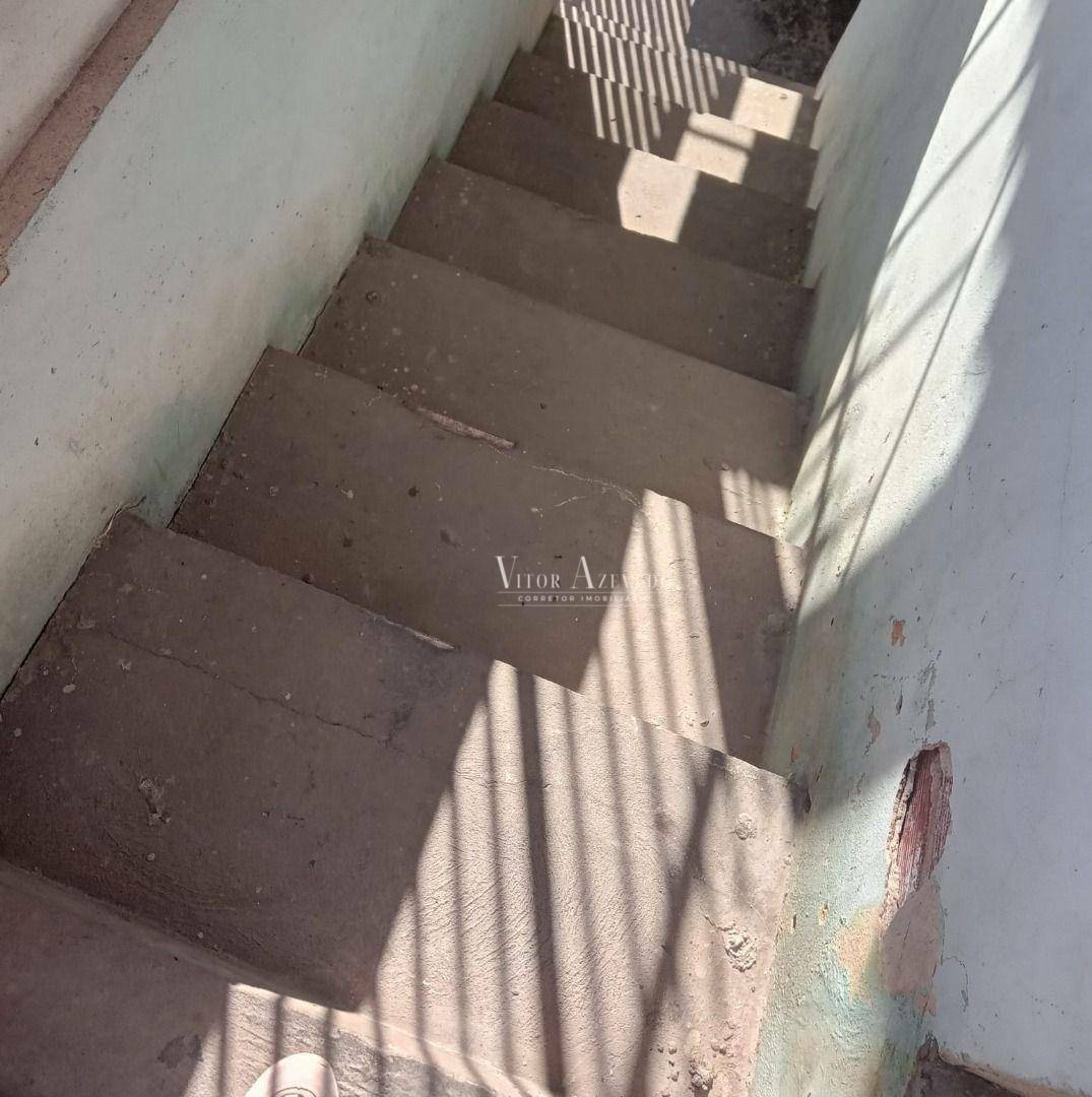 Casa à venda com 2 quartos, 180m² - Foto 12