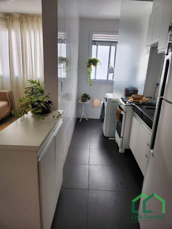 Apartamento à venda com 2 quartos, 45m² - Foto 4