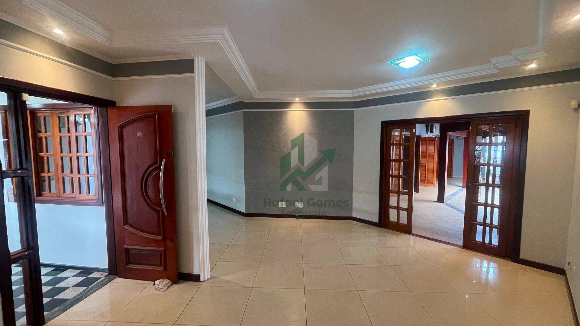 Casa, 3 quartos, 204 m² - Foto 2