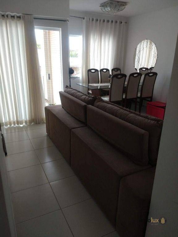 Apartamento à venda com 2 quartos, 85m² - Foto 11