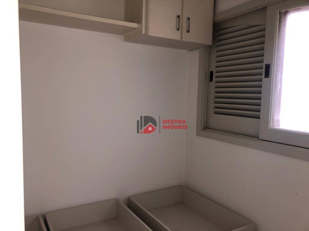 Apartamento à venda com 3 quartos, 141m² - Foto 13