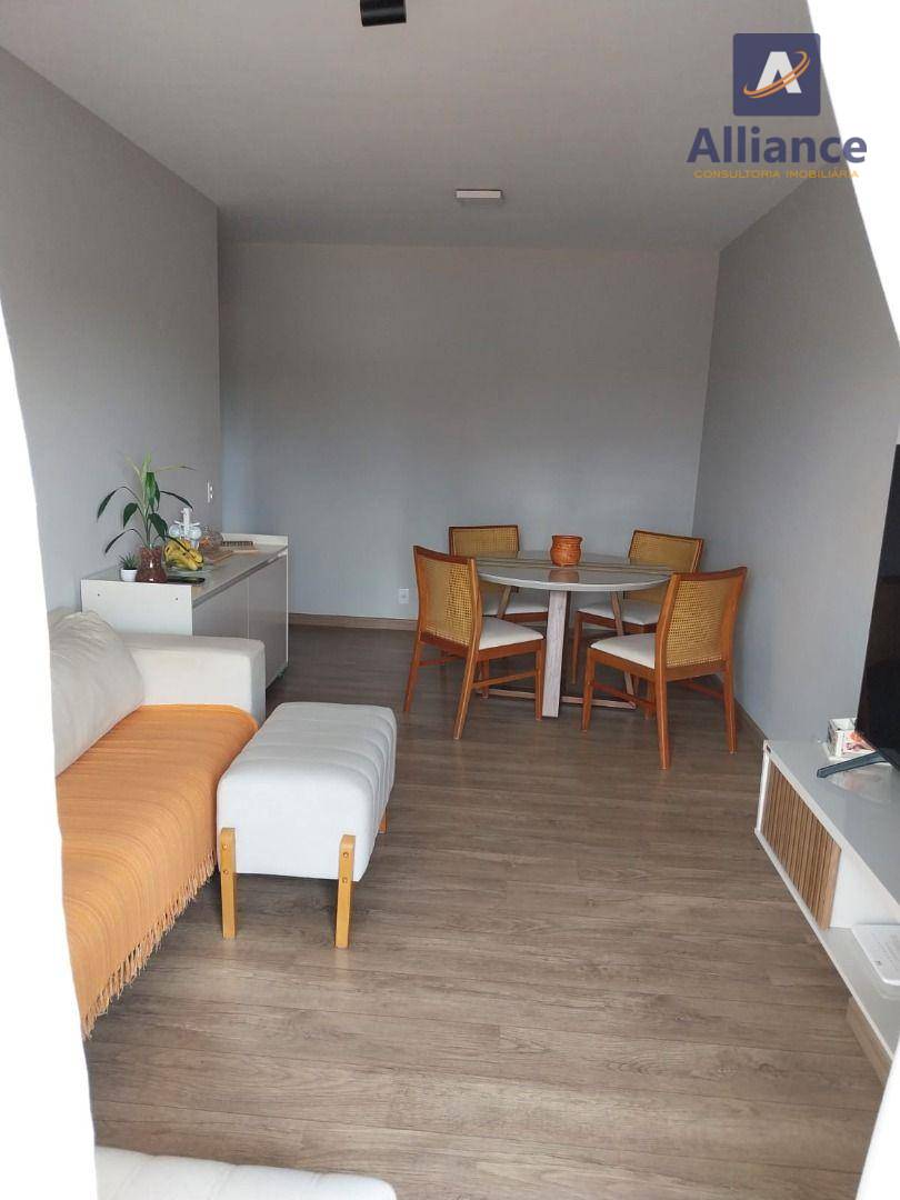 Apartamento à venda com 2 quartos, 64m² - Foto 2