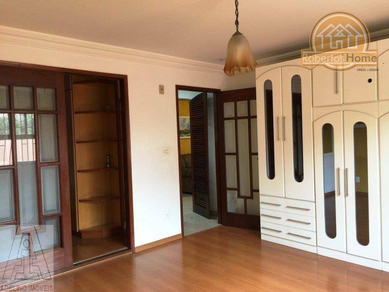 Casa à venda com 3 quartos, 250m² - Foto 13