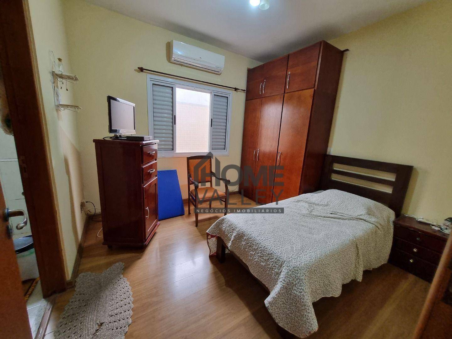 Casa de Condomínio à venda com 3 quartos, 250m² - Foto 5