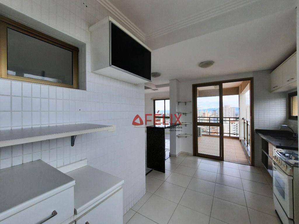 Apartamento à venda com 3 quartos, 107m² - Foto 17