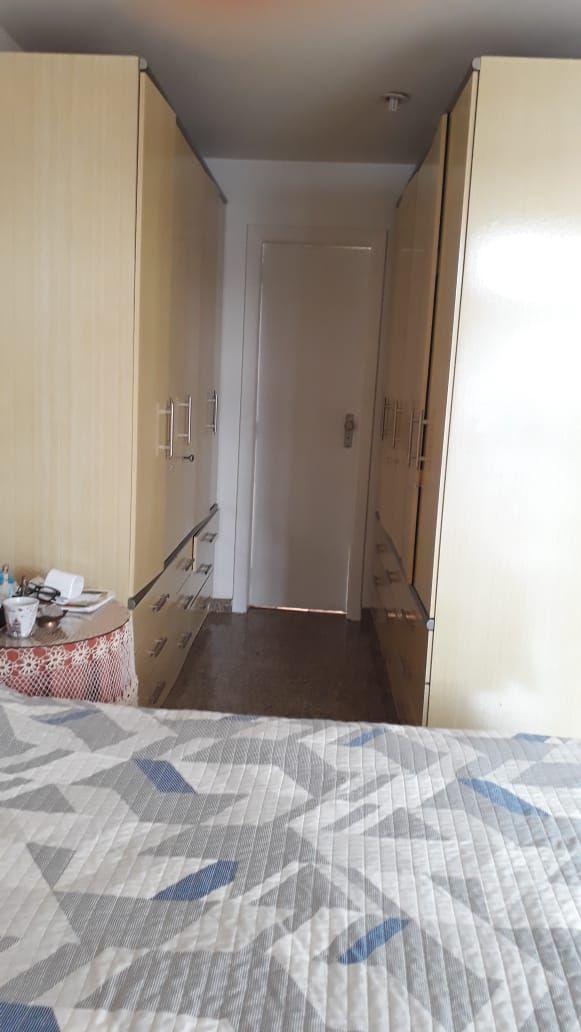 Apartamento à venda com 3 quartos, 182m² - Foto 18