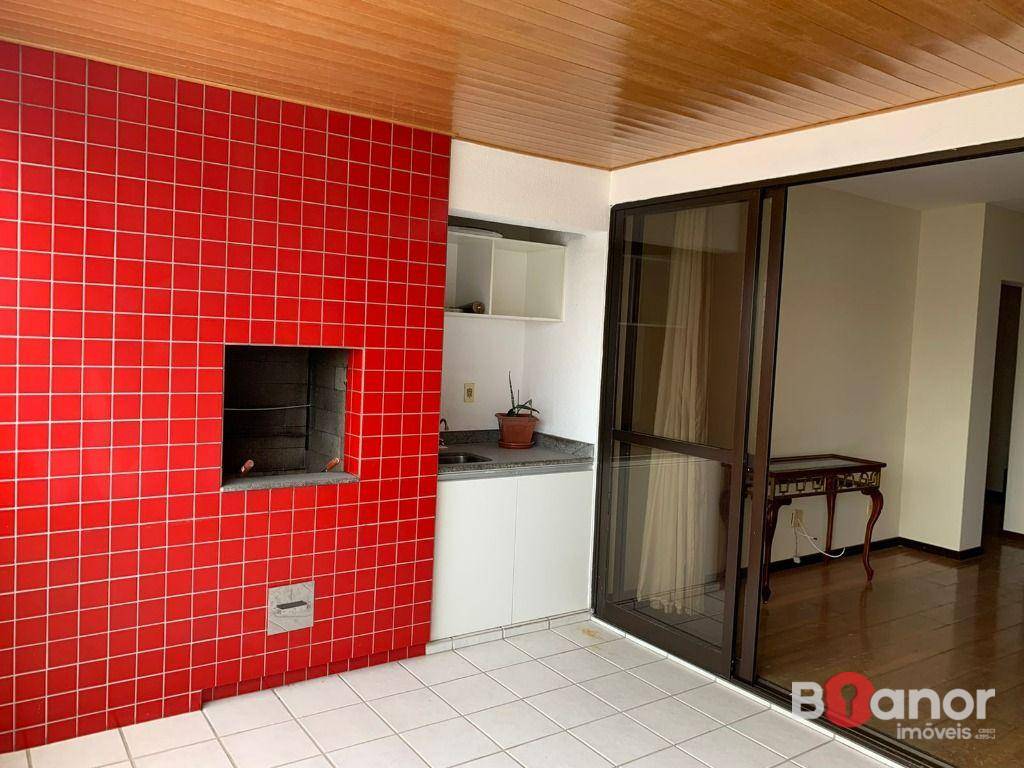 Apartamento à venda com 3 quartos, 144m² - Foto 7