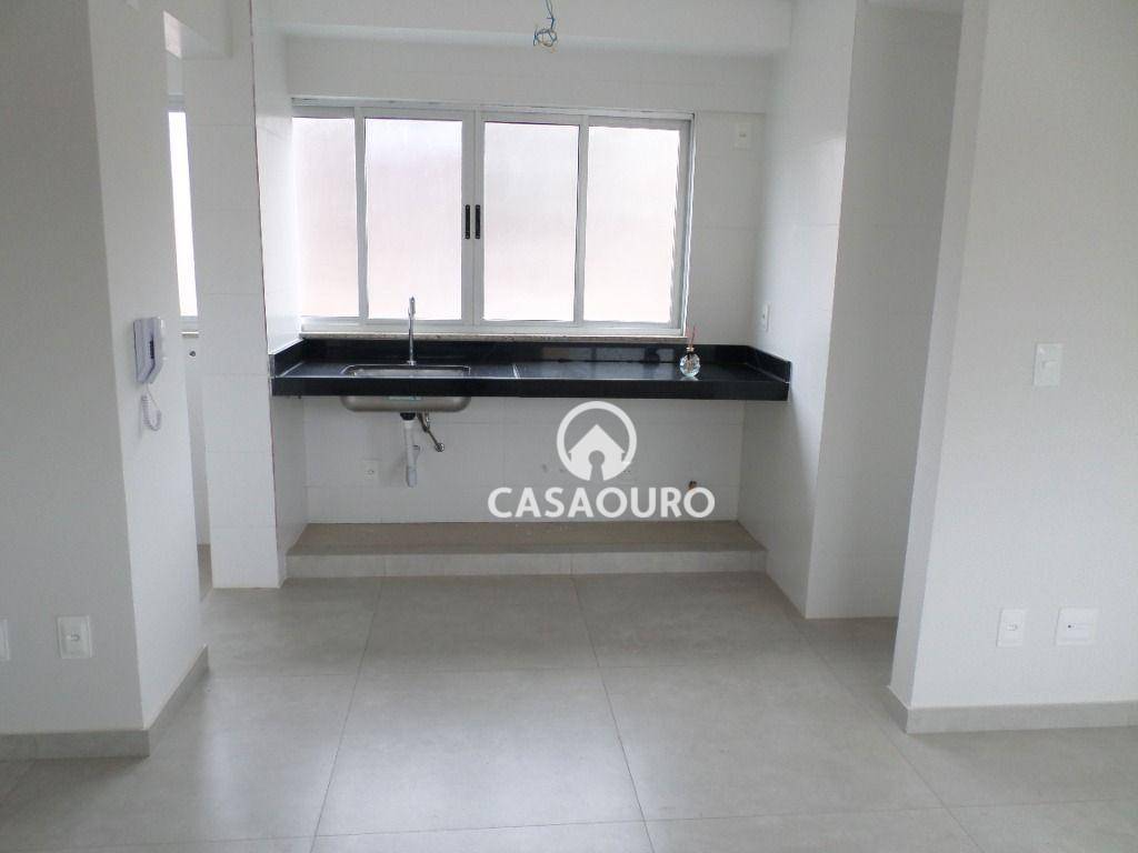 Apartamento à venda com 2 quartos, 68m² - Foto 3