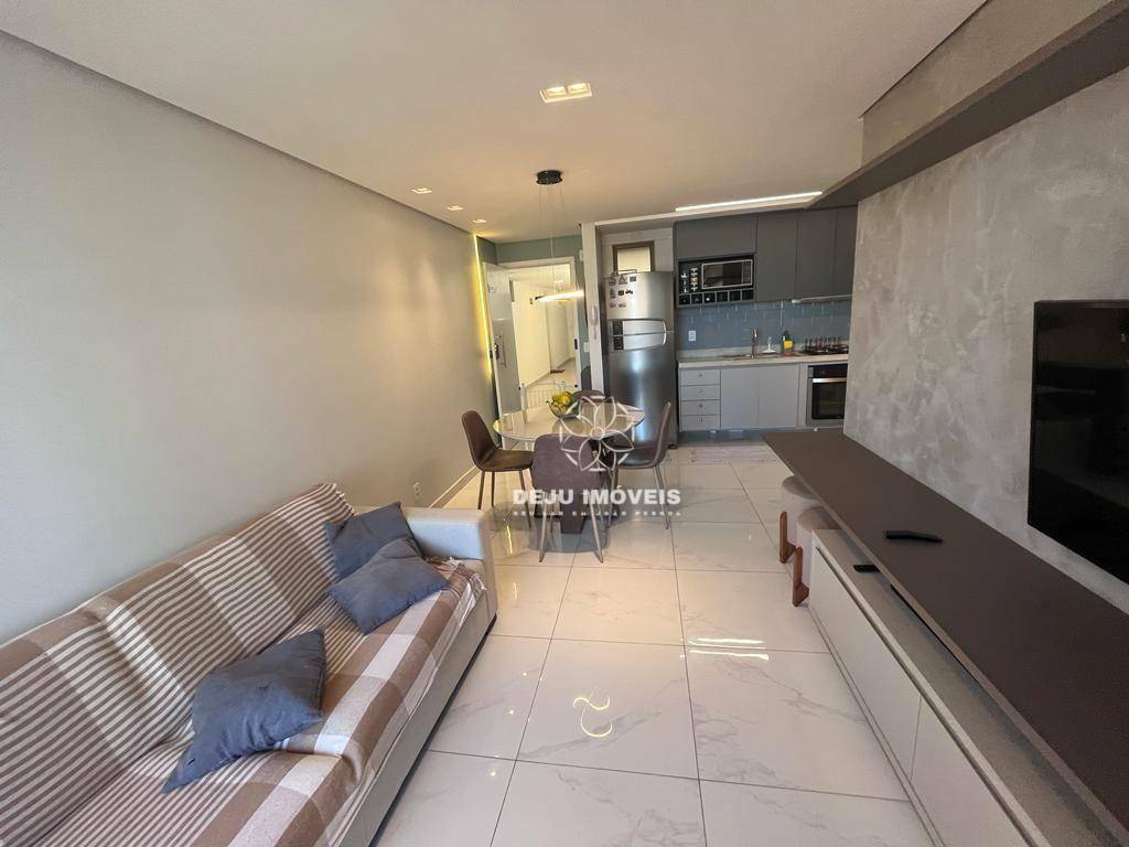 Apartamento à venda com 2 quartos, 67m² - Foto 7