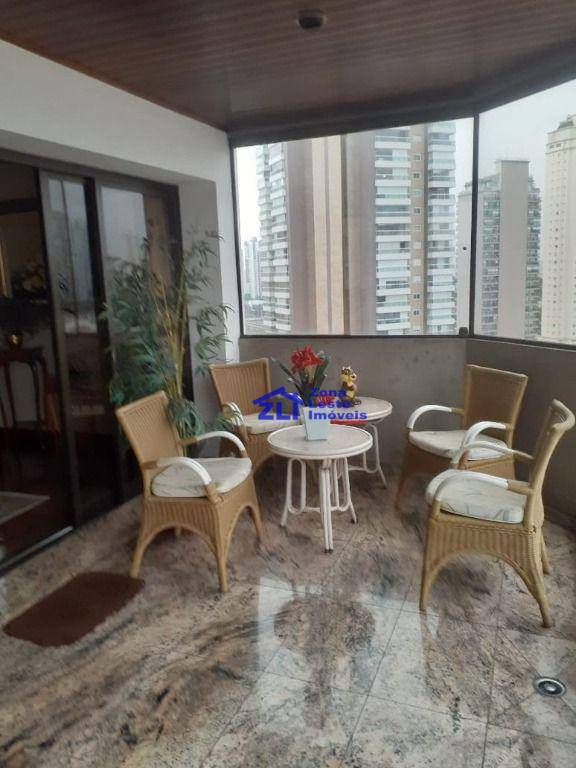 Apartamento à venda com 4 quartos, 210m² - Foto 34