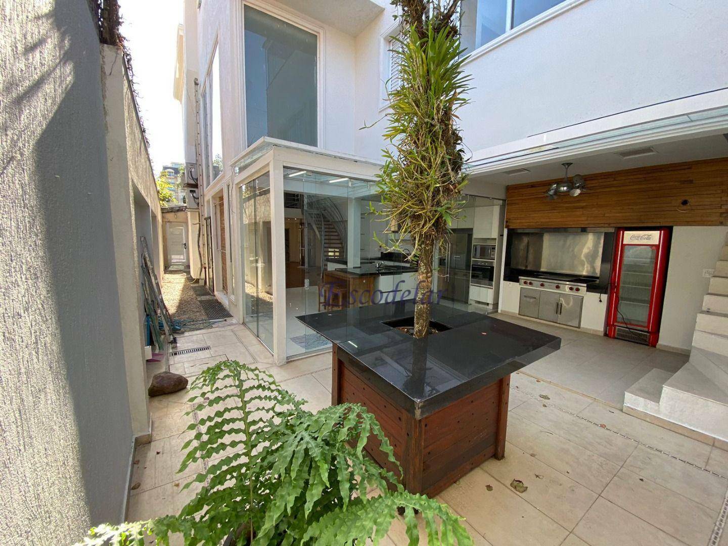 Casa à venda com 3 quartos, 300m² - Foto 45