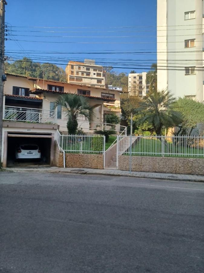 Casa à venda com 2 quartos, 253m² - Foto 3